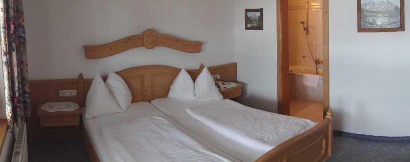 Kaiserhotel Neuwirt Oberndorf in Tirol Exteriör bild